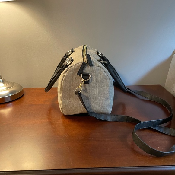 Gone! - Picture 6 of 6